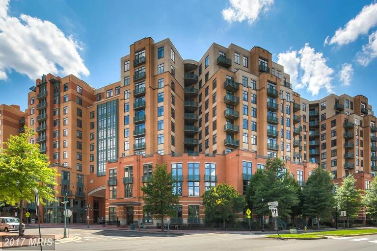 Shirlington Village Condominiums 2720 S Arlington Mill Drive